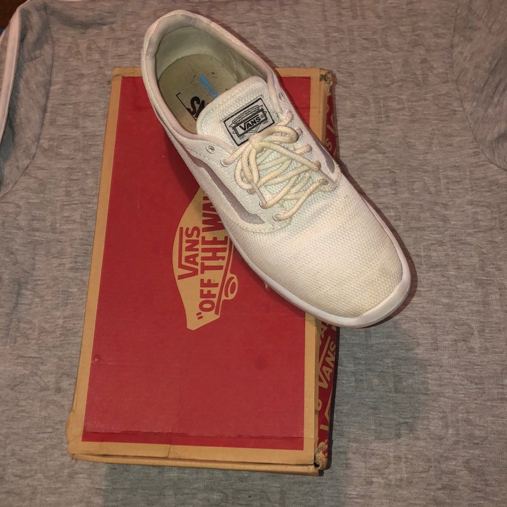 Vans sneakers, selling cause they don’t fit